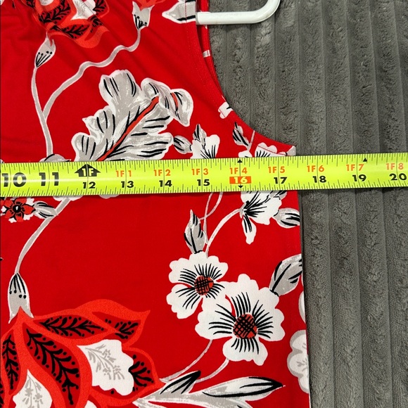 Ann Taylor Red Floral Sleeveless Top - Picture 10 of 10
